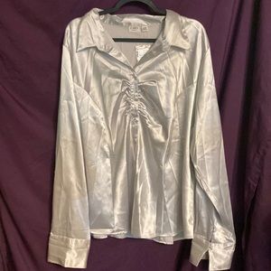 Cato 26/28w dress shirt